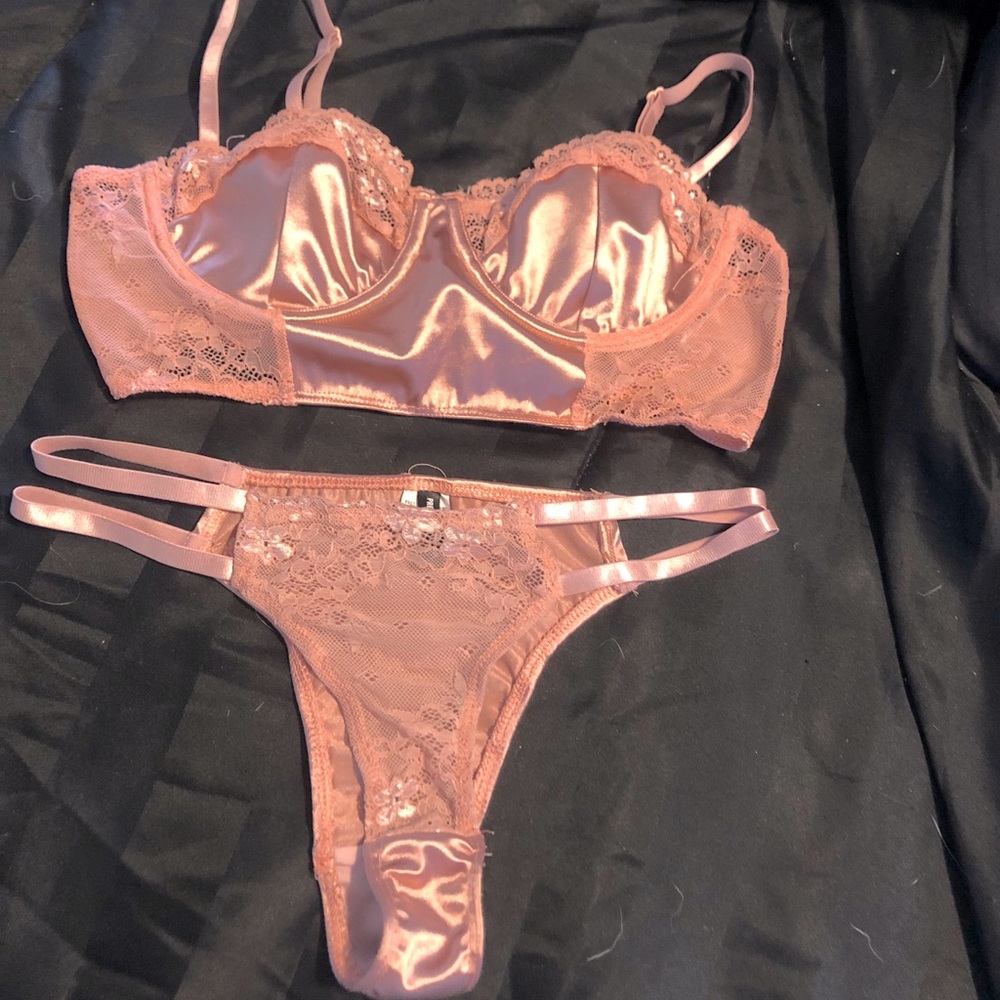 Pretty little things set